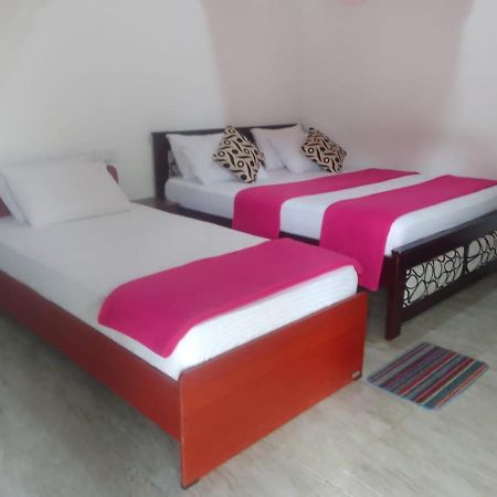 Silent Nest Bed and Breakfast Ella Esterno foto
