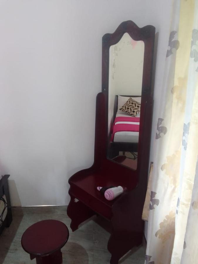 Silent Nest Bed and Breakfast Ella Esterno foto
