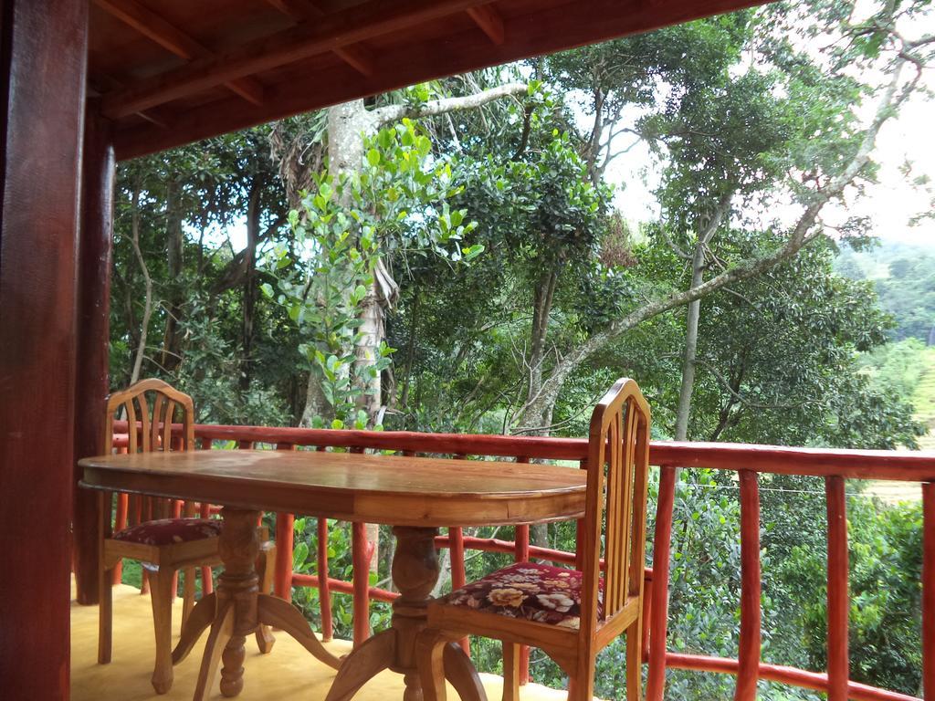 Silent Nest Bed and Breakfast Ella Esterno foto